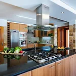 Sea, Sun And Golf In Vilamoura Villa Quarteira