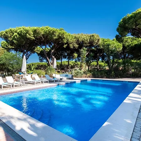 Sea, Sun And Golf In Vilamoura Villa