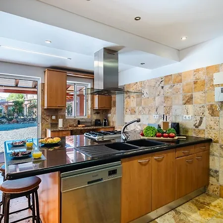 Villa Sea, Sun And Golf In Vilamoura *