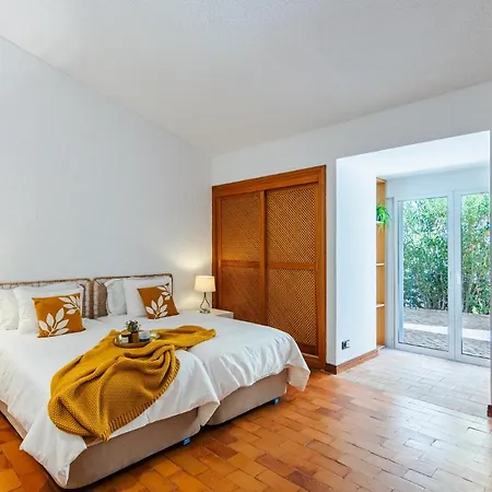 Sea, Sun And Golf In Vilamoura Villa *